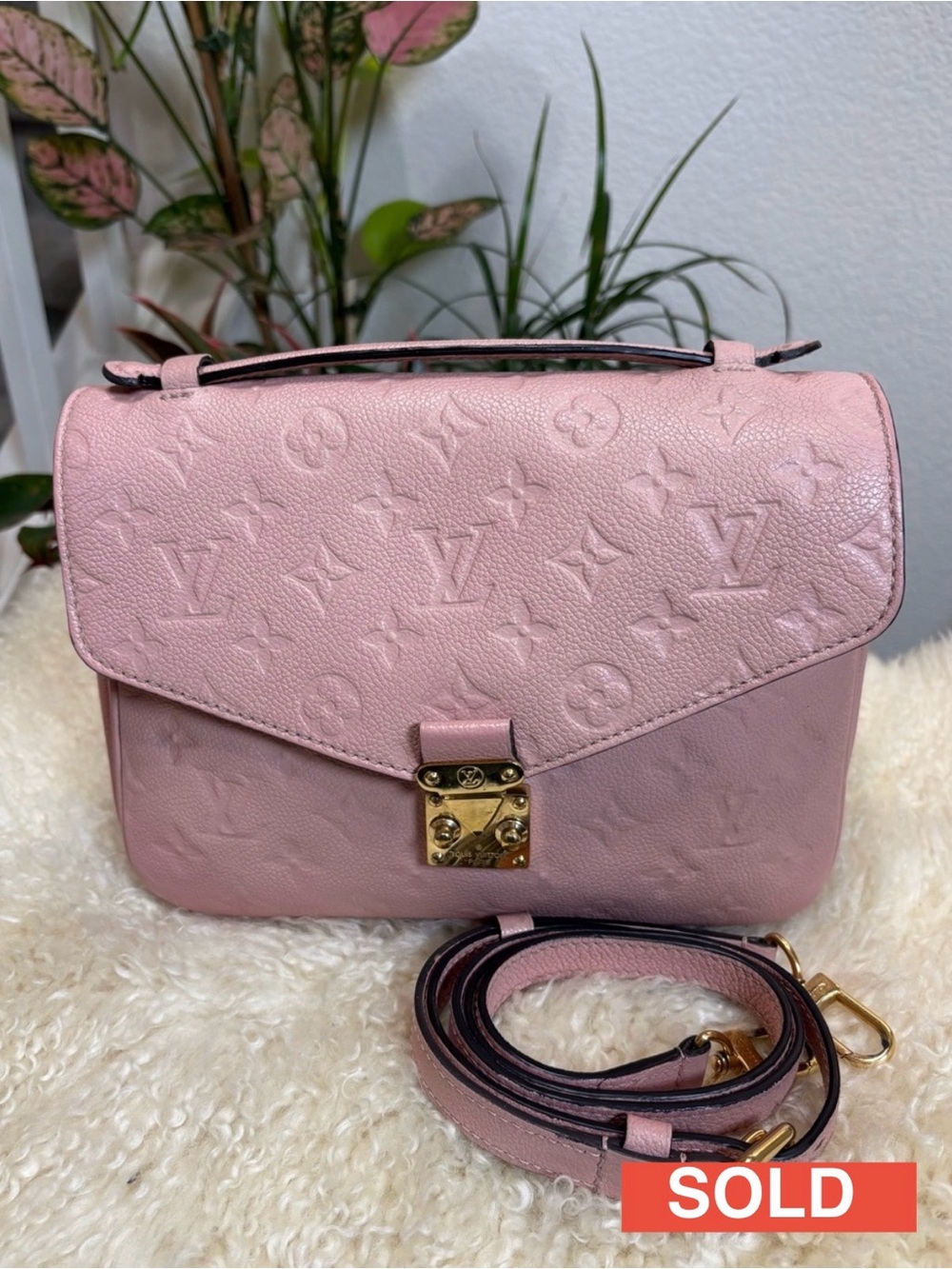 ‼️SOLD‼️Louis Vuitton Empreinte Pochette Metis Rose Poudre - Picture 1 of 15